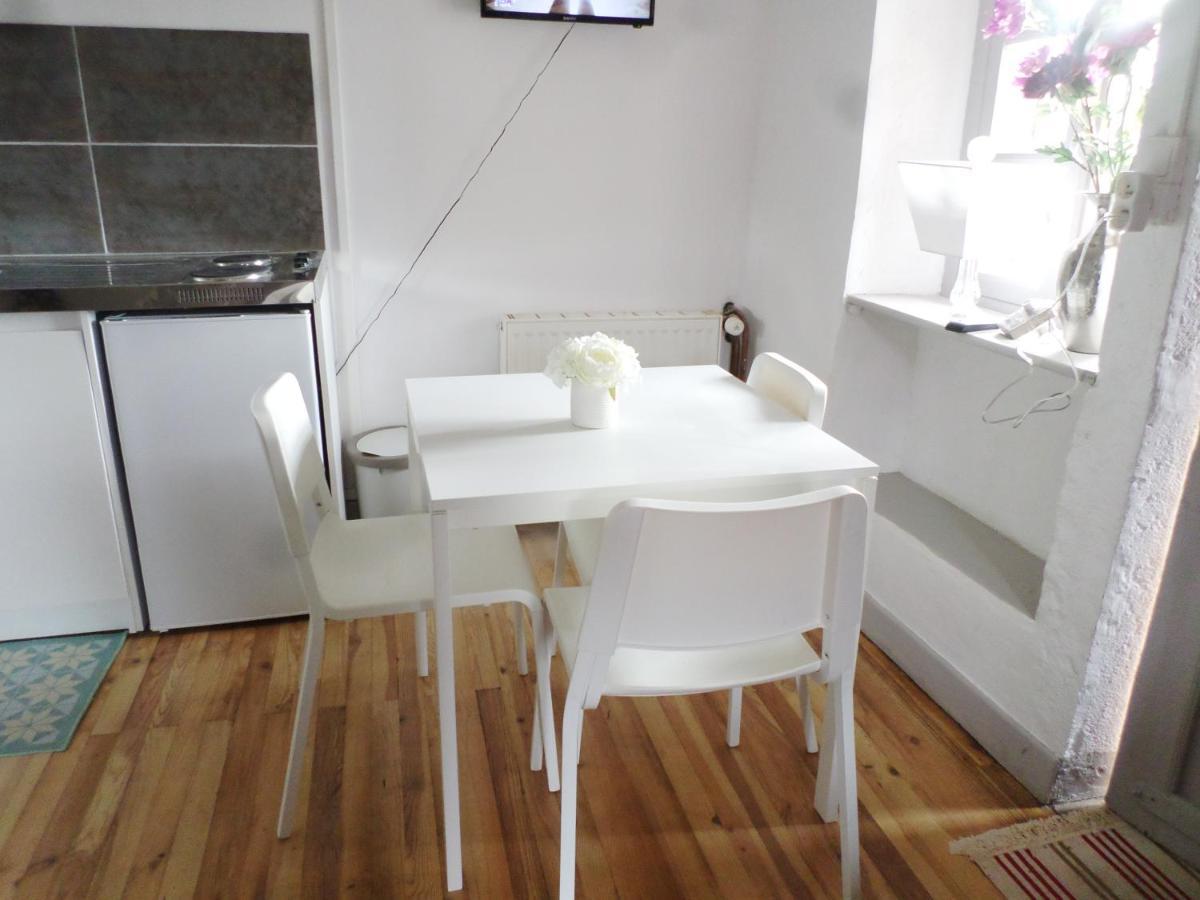 Les Marronniers Bed & Breakfast La Chapelle-sous-Brancion Bagian luar foto