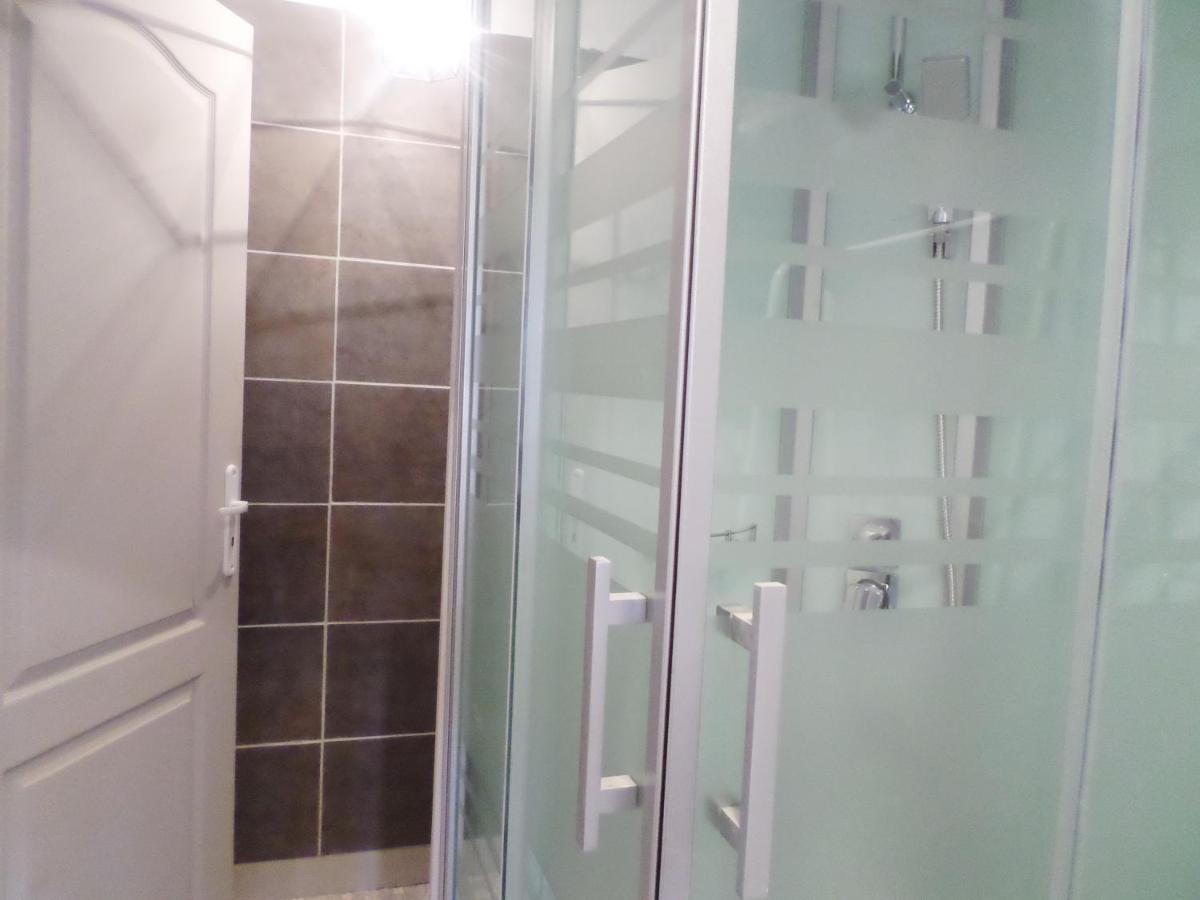 Les Marronniers Bed & Breakfast La Chapelle-sous-Brancion Bagian luar foto